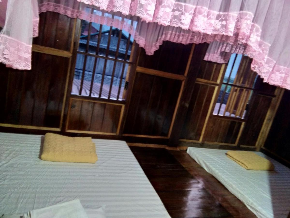Hoang Quan Homestay Ba Be Exterior photo